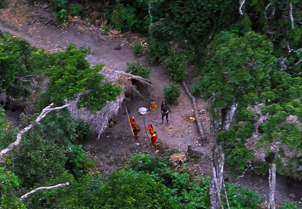 Índios isolados são identificados em área de impacto das hidrelétricas de Jirau e de Santo Antônio na Amazônia 
