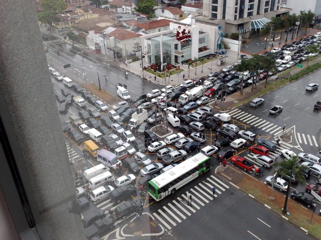 Motoristas cariocas temem caos no trânsito com a chegada dos chefes de Estado para a Rio+20 