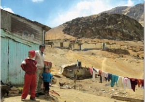 Os moradores do enclave minerador de Morococha, centro do Peru, devem ser retirados para dar lugar à exploração da empresa chinesa Chinalco. Foto: Milagros Salazar/IPS