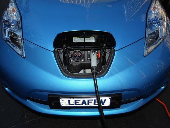 Carro elétrico da Nissan: as baterias atuais ou não são esfriadas, inclusive nos modelos em que são retiradas para serem recarregadas, ou são esfriadas com ar. 