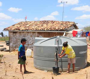 Pernambuco: 23,5 mil famílias do semiárido recebem cisternas