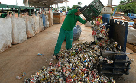 Mais de 60% das cidades deixam de entregar planos de resíduos sólidos, aponta estudo