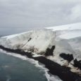 “É impressionante, bonito e assustador trabalhar aqui.” É assim que a pesquisadora Liz Thomas descreve a sensação de trabalhar na inóspita Ilha Bouvet, uma pequena rocha vulcânica no Atlântico Sul. […]