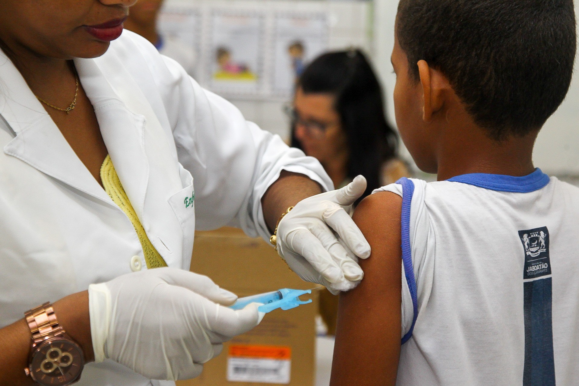 Planejamento para vacinação em massa contra covid-19 no Brasil é incógnita