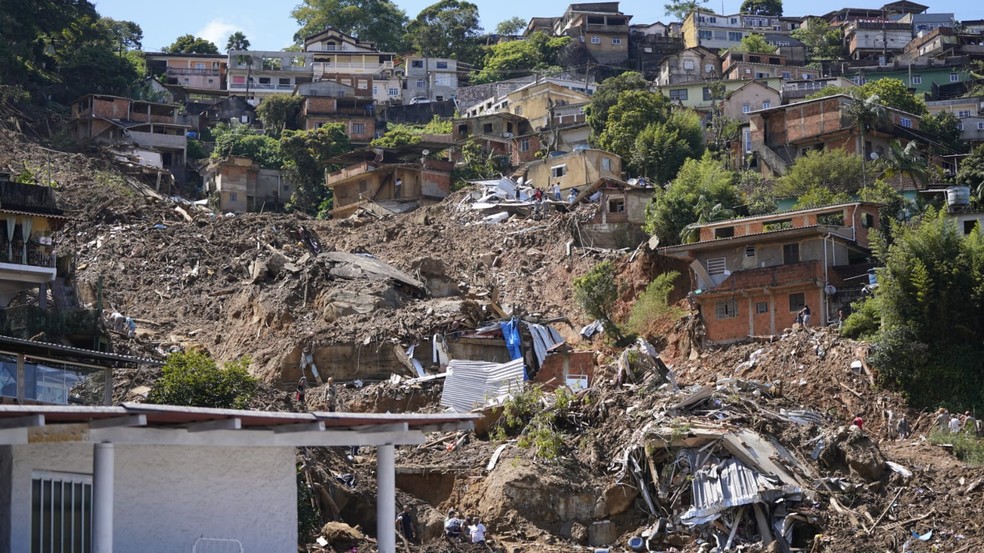 Temporal em Petrópolis deixa 117 mortos; Polícia Civil confirma 116 desaparecidos